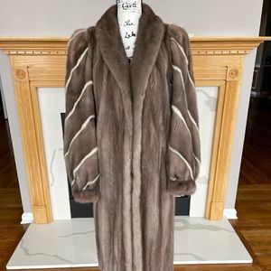 Rare Grey Lutetia Blue Sapphire Mink Coat with White Mink Inserts